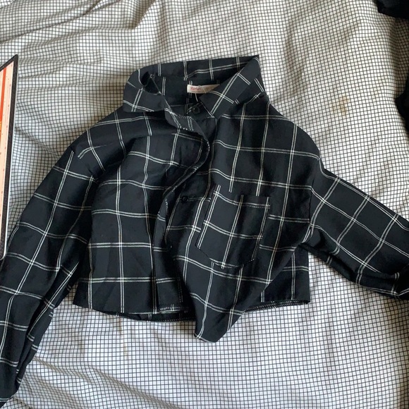 Plaid crop long sleeve button up shirt - Picture 2 of 2